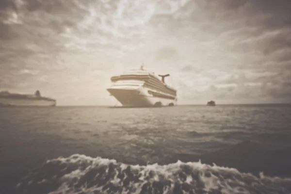 Wazig cruiseschip — Stockfoto