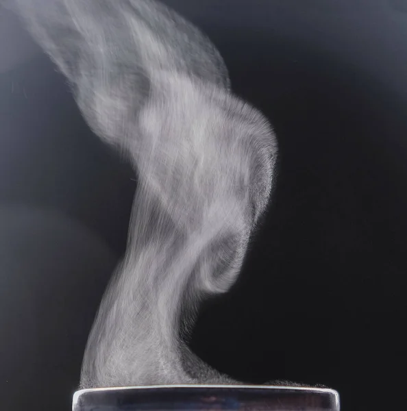 Steam Rising Mug Liquid Evaporation Dark Photo — Stock Photo, Image