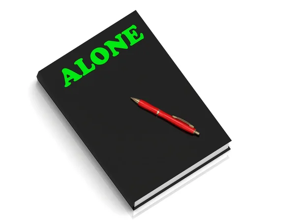 ALONE- iscrizione di lettere verdi su libro nero — Foto Stock