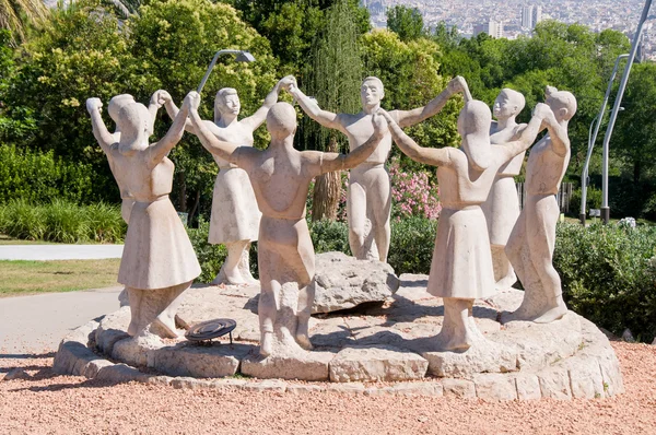 Sardana Tänzer Statue in Barcelona Spanien — Stockfoto