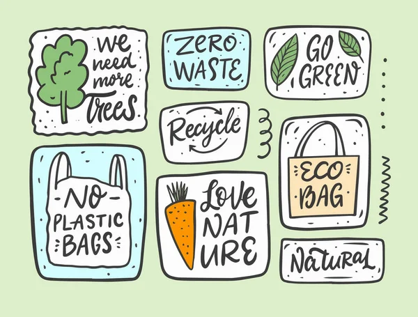 Eco e orgânico mão desenhada doodle set frase. Adesivos isolados no fundo verde. — Vetor de Stock
