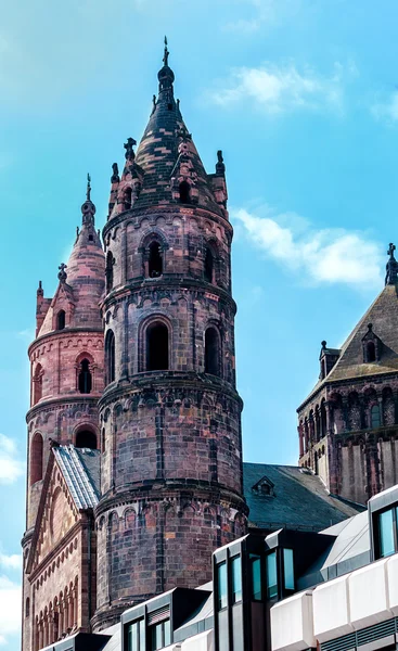 Church Tower of the Kaiserdom of St. Peter in Worms, built 1130-1181, Germany — Stock Photo, Image