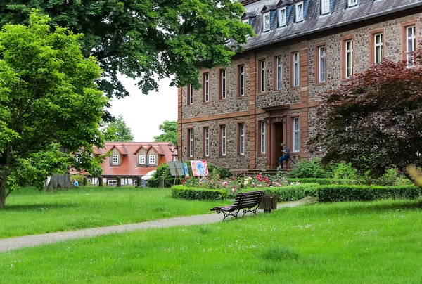 Zámecké zahrady v Langenselbold poblíž Hanau, Německo — Stock fotografie
