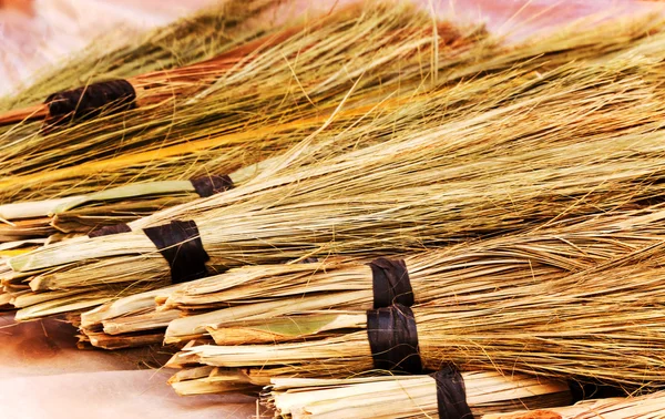 Market Marakeş agav liflerinden yapılmış el fırçalar — Stok fotoğraf