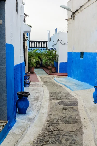 Blå och vita medina i Rabat, Marocko — Stockfoto