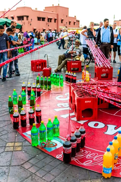 Pesca di bottiglie a Marrakech — Foto Stock