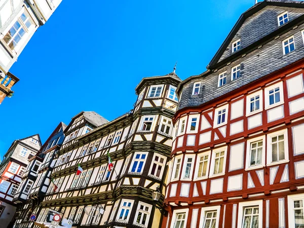 Une rangée de maisons à colombages sur la place du marché à Marburg, Allemagne — Photo