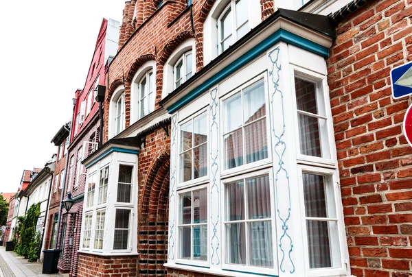 A house with a bay window in Old Town Lueneburg, Germany — Stock Photo, Image