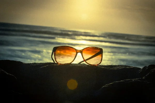 Sunglasses at Sunset - Vintage Filter — Stock Photo, Image