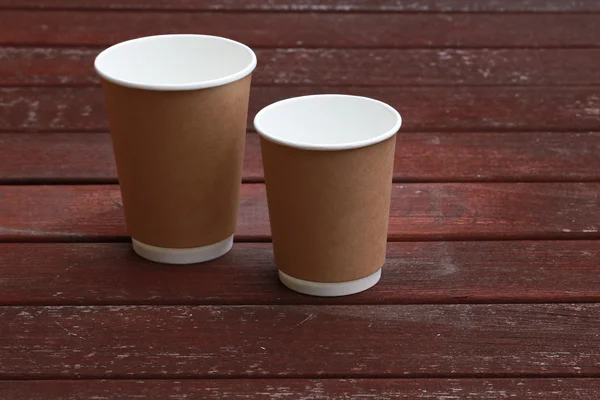 Tazas de café desechables Kraft Imagen De Stock