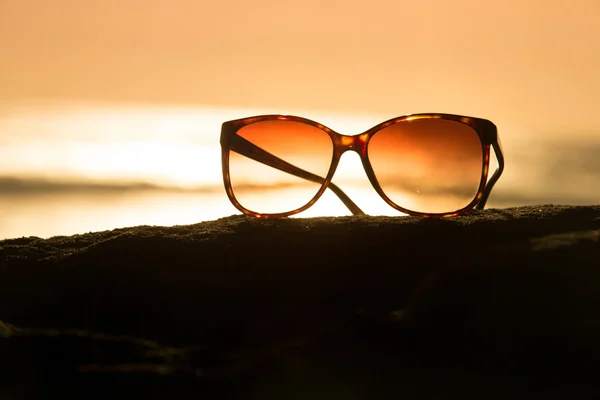 Gafas de sol en Sunset Imágenes De Stock Sin Royalties Gratis