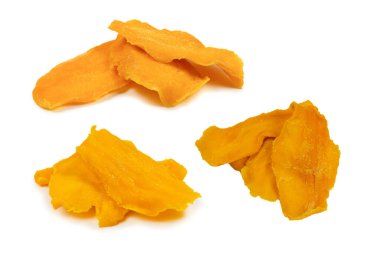 Tatlı mango dilimleri arka planda. Üst görünüm. 