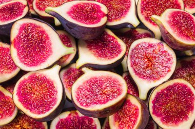 Lezzetli incir arka planı. Üst Manzara. Dilimler.  