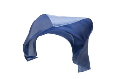 Akan mavi ipek eşarp beyaz arkaplanda izole edildi. 