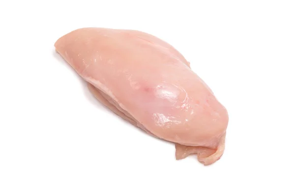 Beyaz Arkaplanda Çiğ Tavuk Filetosu — Stok fotoğraf