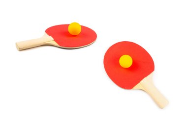 Turuncu arka planda pinpon. Üst görünüm. 