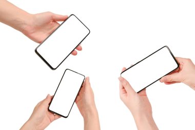 Beyaz arka planda izole edilmiş kadınlarda akıllı telefon. Beyaz perde. Boşluğu kopyala.
