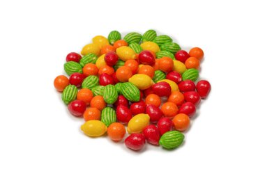 Beyaz arkaplanda izole edilmiş diş etleri çiğneme.