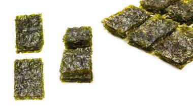 Nori yosunu beyazın üzerinde izole edilmiş. Üst görünüm