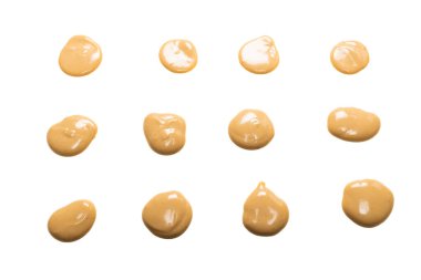 Mantar sosu beyaz arka planda izole edilmiş. Üst görünüm. 