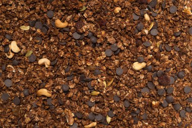 Fındık arkaplanlı çikolatalı gevrek. Üst görünüm. 