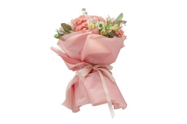 Pembe ambalaj kağıdında yumuşak pembe çiçekler.. 