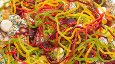 Lezzetli jöleli şekerler. Üst görünüm.  