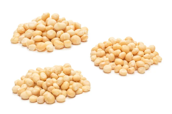 Macadamia Noten Geïsoleerd Witte Achtergrond Bovenaanzicht — Stockfoto