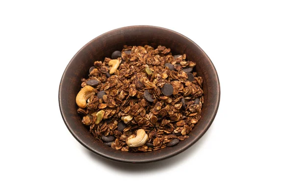 Čokoládové Granolové Cereálie Ořechy Miskovém Pozadí Izolováno Bílém Bacckground — Stock fotografie
