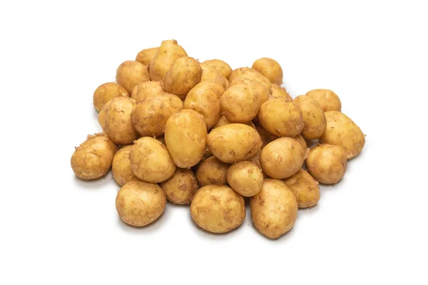 生土豆在白色背景上被分离出来 顶部视图 — 图库照片
