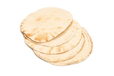 Beyaz arka planda ızgara pitta ekmeği. Üst görünüm. 