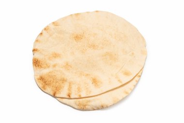 Beyaz arka planda ızgara pitta ekmeği. Üst görünüm. 