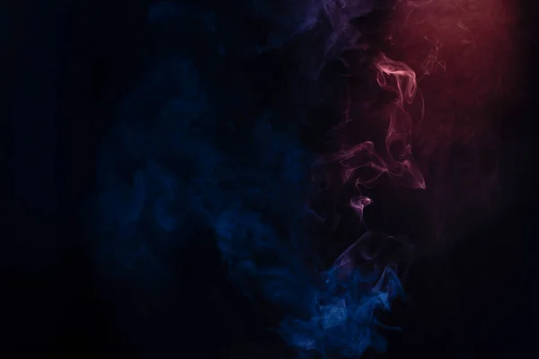 Blauer Und Pinkfarbener Dampf Auf Schwarzem Hintergrund Kopierraum — Stockfoto