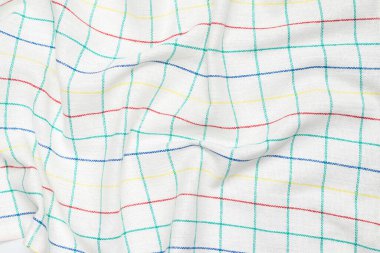 Beyaz peçete beyaz arka planda izole edilmiş. Boşluğu kopyala. 