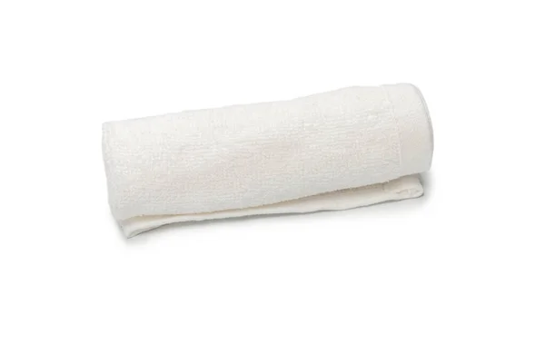 Witte Pluizige Katoenen Handdoek Geïsoleerd Een Witte Achtergrond Spa Resort — Stockfoto