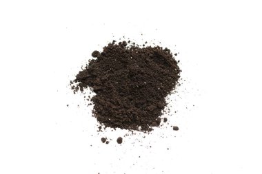 Beyaz arka planda izole edilmiş bitkiler için kara toprak. Yer deseni.