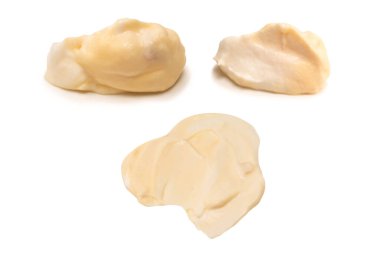 Beyaz arkaplanda izole edilmiş beyaz sos.. 