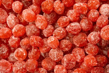 Kurutulmuş kumkat beyaz arka planda izole edilmiş. Üst görünüm.