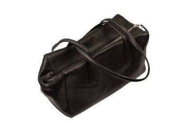 Beyaz arka planda siyah deri çanta. Çanta..