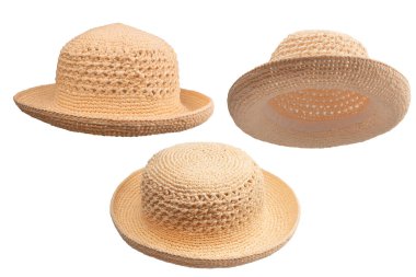Beyaz arka planda izole edilmiş saman yaz şapkası.