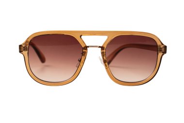 Beyaz arka planda izole edilmiş kahverengi kadın gözlükleri.