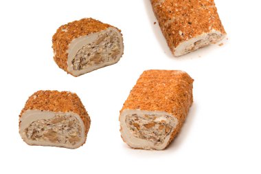 Fındıklı tatlı rulo, Türk tatlıları. Türk rahat beyaz zemin üzerinde izole.