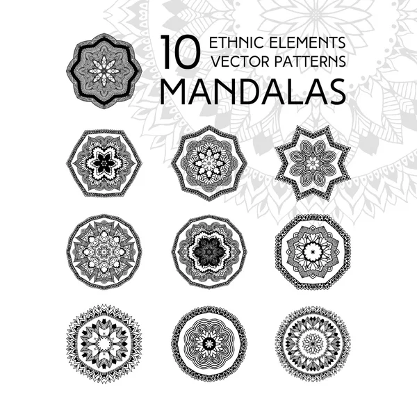 Conjunto de mandalas en blanco y negro — Archivo Imágenes Vectoriales