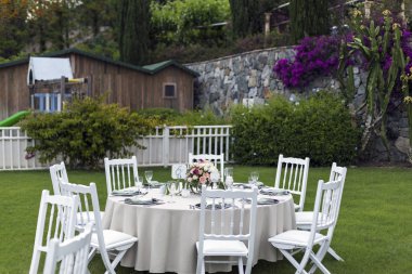 Güzel düğün kurmak