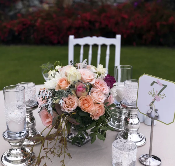 Bellissimo matrimonio organizzato — Foto Stock