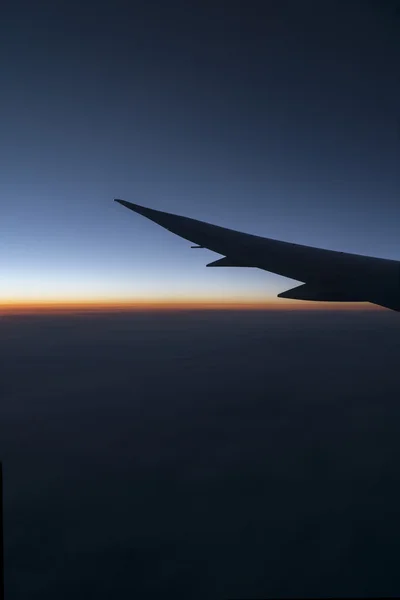 Viento y nubes vista desde un avión — Foto de Stock