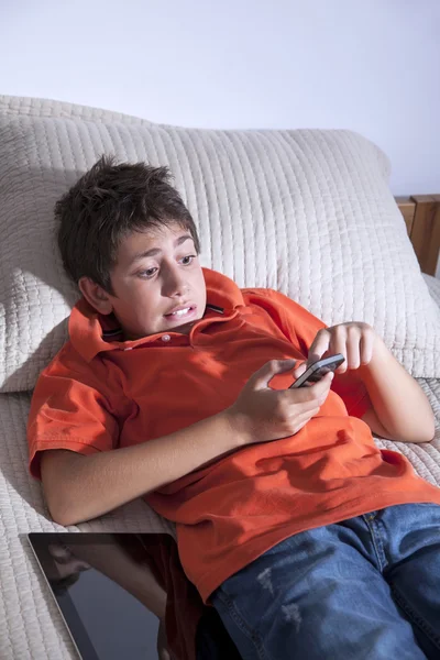 Boy and computer — Stock Photo, Image