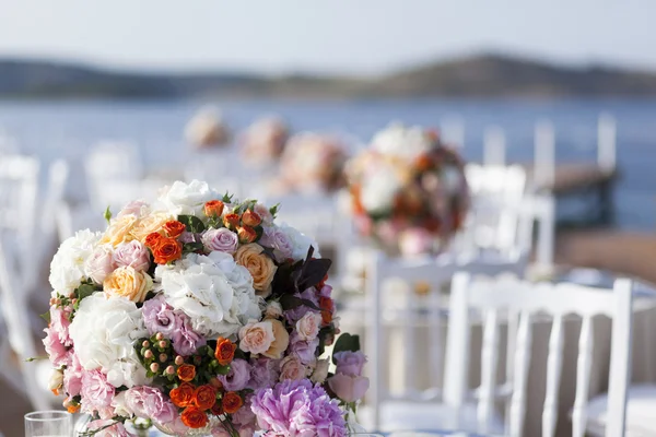 Beeindruckende und wunderschöne Hochzeit — Stockfoto