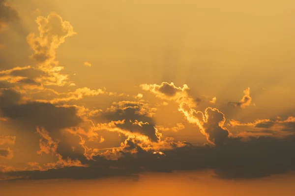 Nuvens céu laranja — Fotografia de Stock