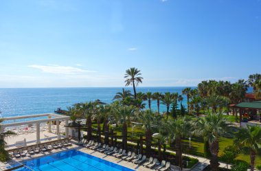 tropikal tatil plajı